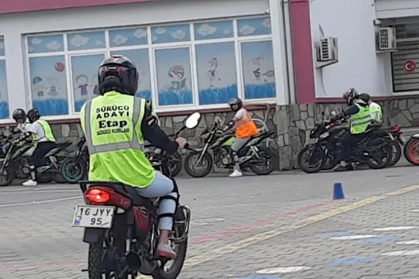 Etap Sürücü Kursu üçevler Şubesi - Resim 12
