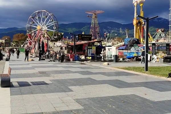 Akçay Eglence Lunepark - Resim 15