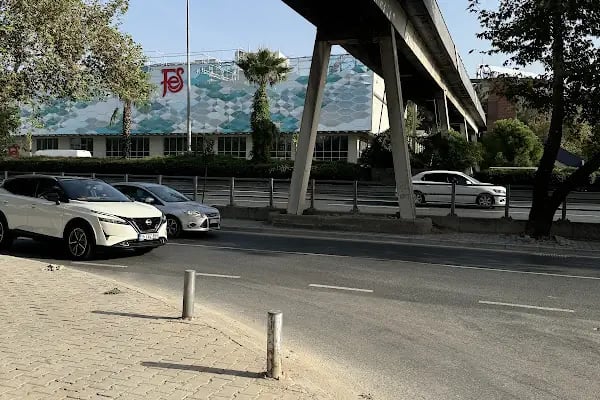Bornova Bölge Metro Durağı - Resim 18