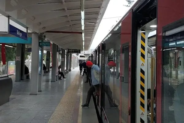 Bornova Bölge Metro Durağı - Resim 12