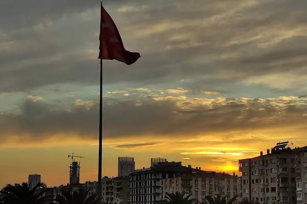 Bornova Bölge Metro Durağı - Resim 16