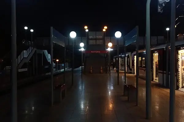 Bornova Bölge Metro Durağı - Resim 5