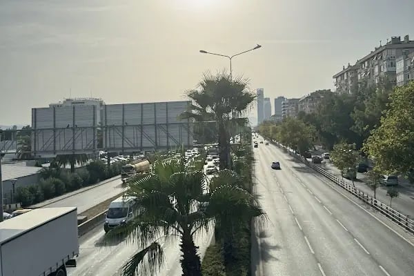 Bornova Bölge Metro Durağı - Resim 13