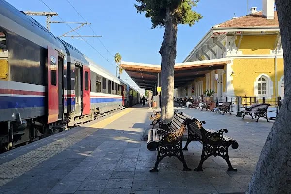 Şakirpaşa Tren İstasyonu - Resim 3