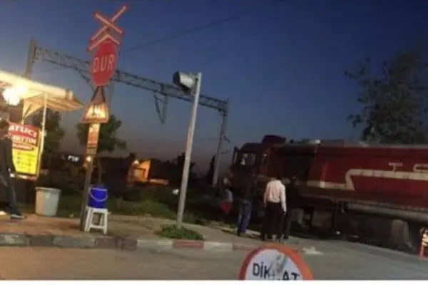 Şakirpaşa Tren İstasyonu - Resim 19
