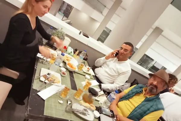 AVM Antalya Büyükşehir Belediyesi Ticaret ve Kültür Merkezi - Doğugarajı - Resim 9