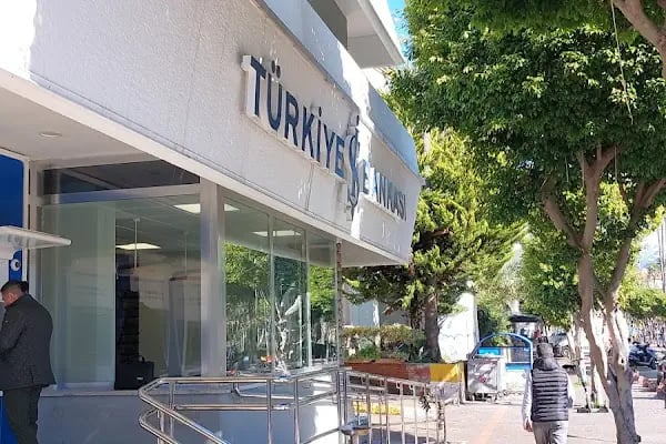 Türkiye İş Bankası Çarşı-Alanya/Antalya Şubesi - Resim 2