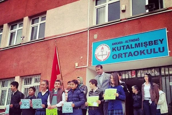 Kutalmışbey Ortaokulu - Resim 6