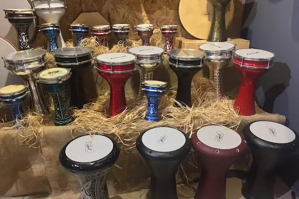Donizetti Muzik Aletleri Toptan ve Perakende Satış Mağazası Enstrüman Tamir Atolyesi - Resim 15