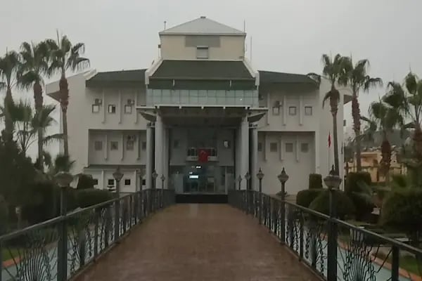 Alaaddin Keykubat Üniversitesi (ALKÜ) Diş Hekimliği Fakültesi - Resim 2
