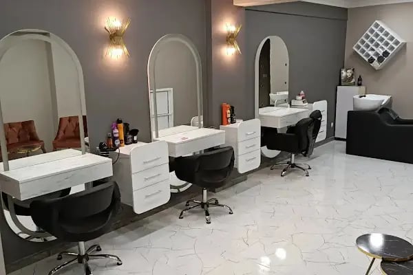 NERMİN BAYAN KUAFÖRÜ ( hair design) - Resim 12