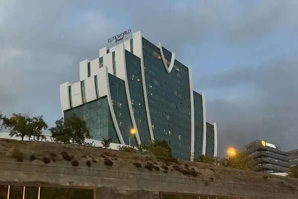 Vera Clinic | Hair Transplant Clinic in Turkey - Resim 8