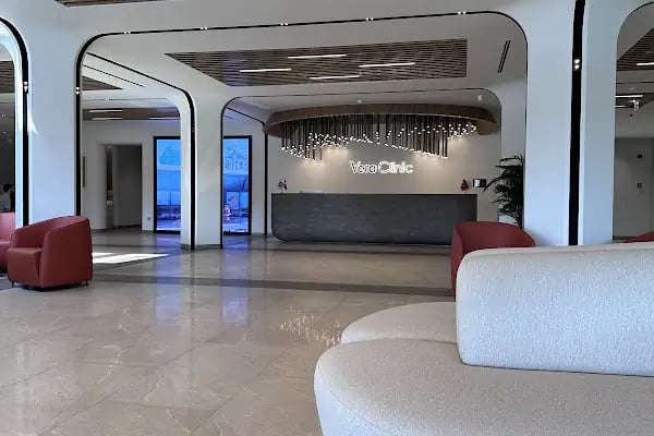 Vera Clinic | Hair Transplant Clinic in Turkey - Resim 3