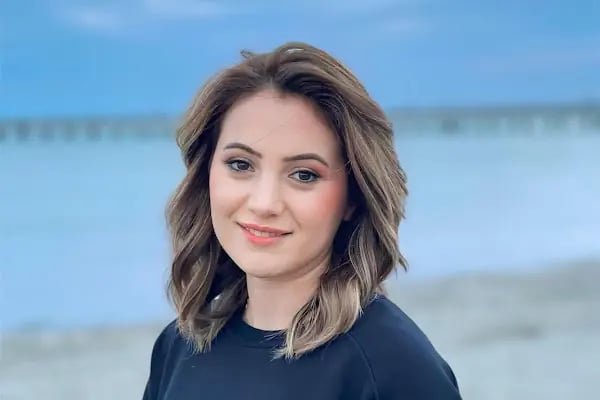 Hüseyin Alkan Hair Beauty &amp; Wellness Center - Resim 17