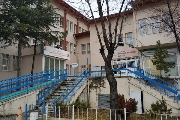 Atatürk Sanatoryum Eğitim Araştırma Hastanesi Kuşcağız Semt Polikliniği - Resim 1