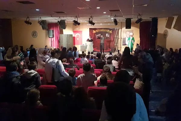 Buca Belediyesi Olimpik Yüzme Havuzu Konferans Salonu - Resim 9