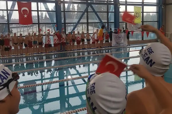 Buca Belediyesi Olimpik Yüzme Havuzu Konferans Salonu - Resim 5
