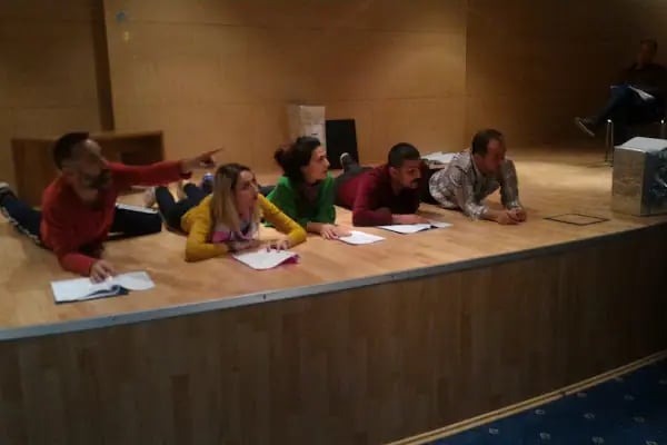 Buca Belediyesi Olimpik Yüzme Havuzu Konferans Salonu - Resim 7