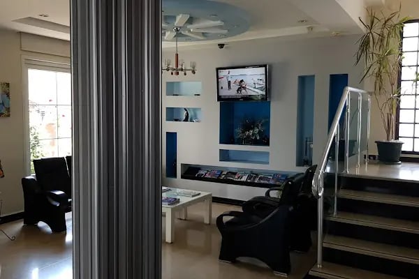 Özel Topaloğlu Ağız ve diş Polikliniği - Dentist - Resim 10