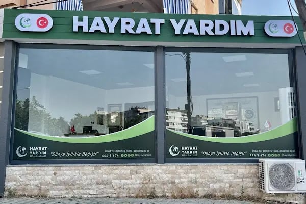 Hayrat İnsani Yardım Derneği İzmir Aliağa Temsilciliği - Resim 1