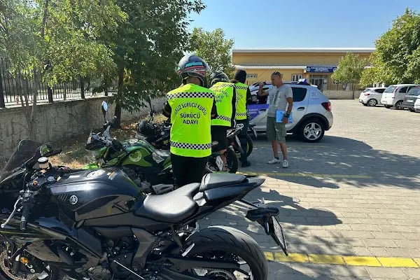 Özel Öz Filiz Sürücü Kursu - Resim 8