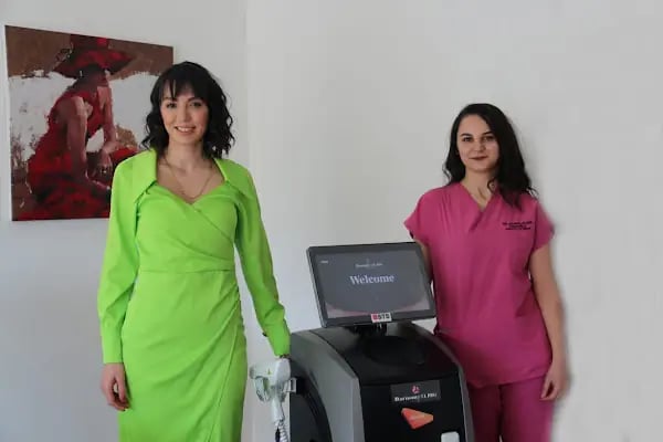 Dermatolog Dr. Gamze Alkız Muayenehanesi - Resim 8
