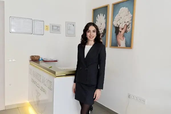Dermatolog Dr. Gamze Alkız Muayenehanesi - Resim 18