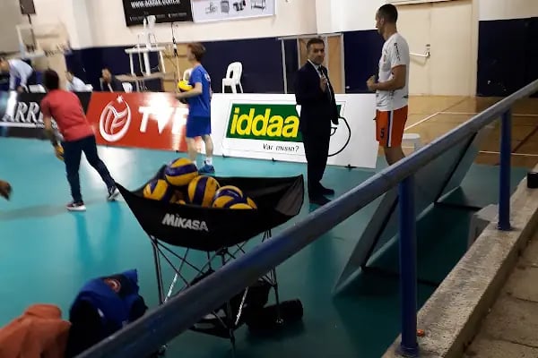 İnegöl Kapalı Spor Salonu - Resim 19
