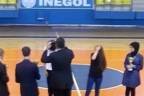 İnegöl Kapalı Spor Salonu - Resim 5