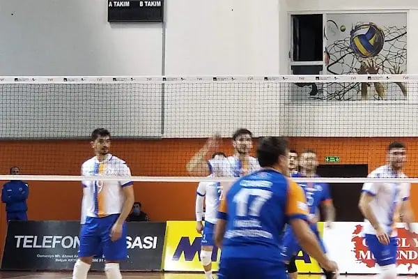 İnegöl Kapalı Spor Salonu - Resim 9