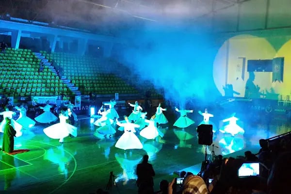 İnegöl Kapalı Spor Salonu - Resim 3