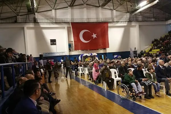 İnegöl Kapalı Spor Salonu - Resim 4