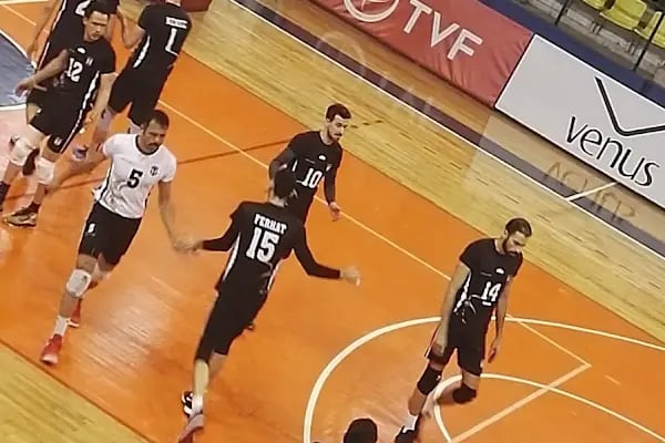 İnegöl Kapalı Spor Salonu - Resim 2