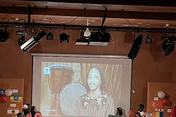Aşık Paşa Konferans Salonu - Resim 3