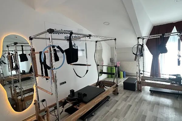 FİZYOKOLOG Fizik Tedavi Merkezi , Fizyoterapist ve Pilates - Resim 2