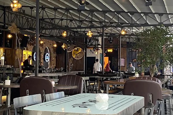 Pub Locale Balçova - Resim 1