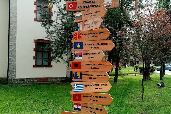 Karaağaç Tren Istasyonu - Resim 11