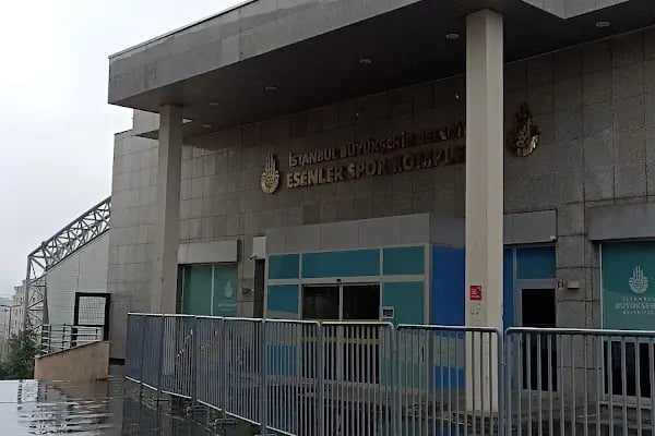 İBB Esenler Spor Kompleksi - Resim 3