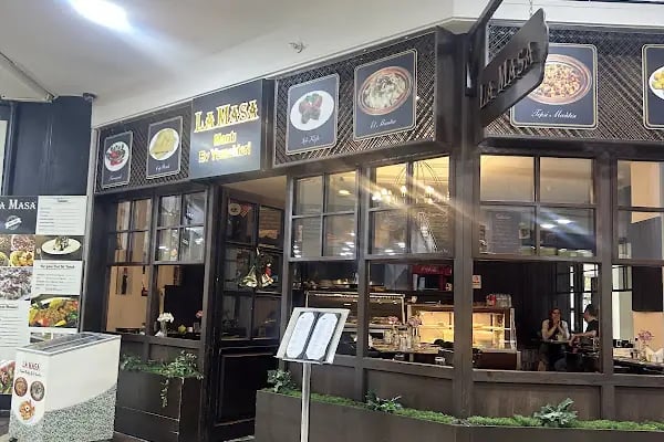Lucky Lounge &amp; Bistro - Resim 5