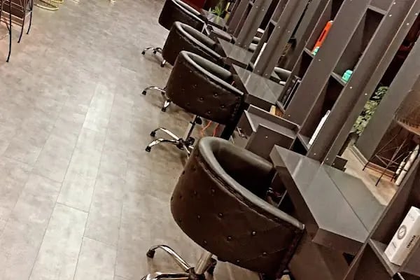 Humay Bayan Kuaförü | Güzellik Salonu | Mamak Lazer Epilasyon | Gelin Saçı Ve Tesettür Merkezi - Resim 1