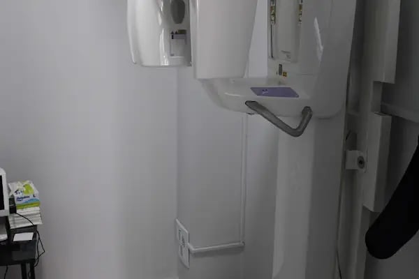 Nöbetçi Dişçi Bağcılar | Özel Bağcılar Güleryüz Diş Kliniği - Resim 12