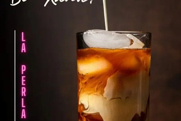 La Perla Café - Resim 3