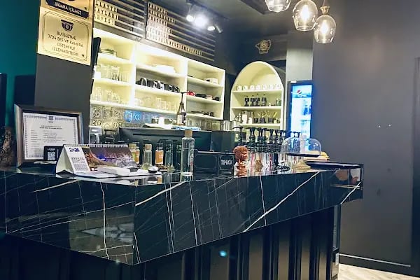 La Perla Café - Resim 7