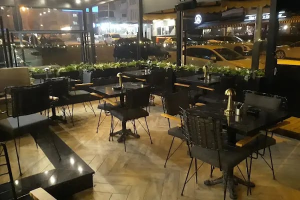 La Perla Café - Resim 4