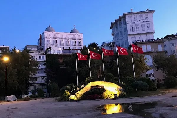 Atatürk Meydanı - Resim 10