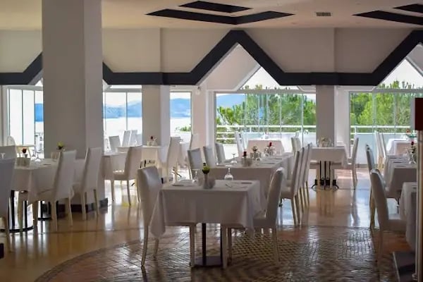 Roseira Beach Resort - Resim 8