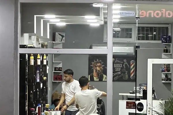 MK HAiR STUDiO MURAT KIZILKAYA - Resim 5