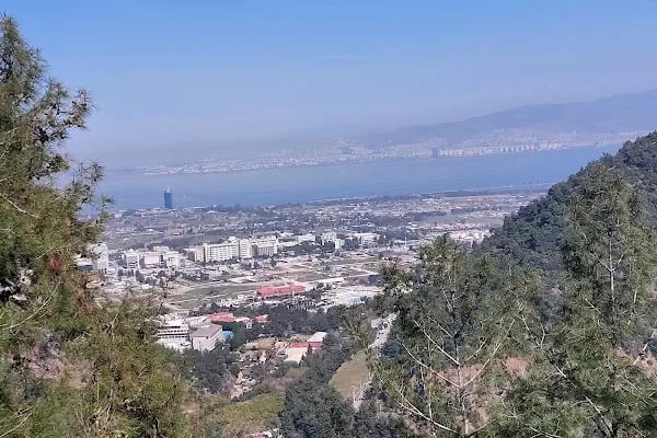 Manastır Balçova Terapi Ormanı - Resim 3