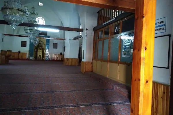 Amasya Üzeyir Emre İlköğretim Okulu - Resim 10