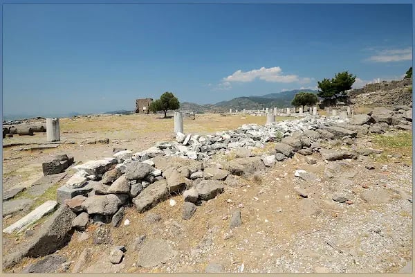 TEMPLE OF ZEUS - Resim 3